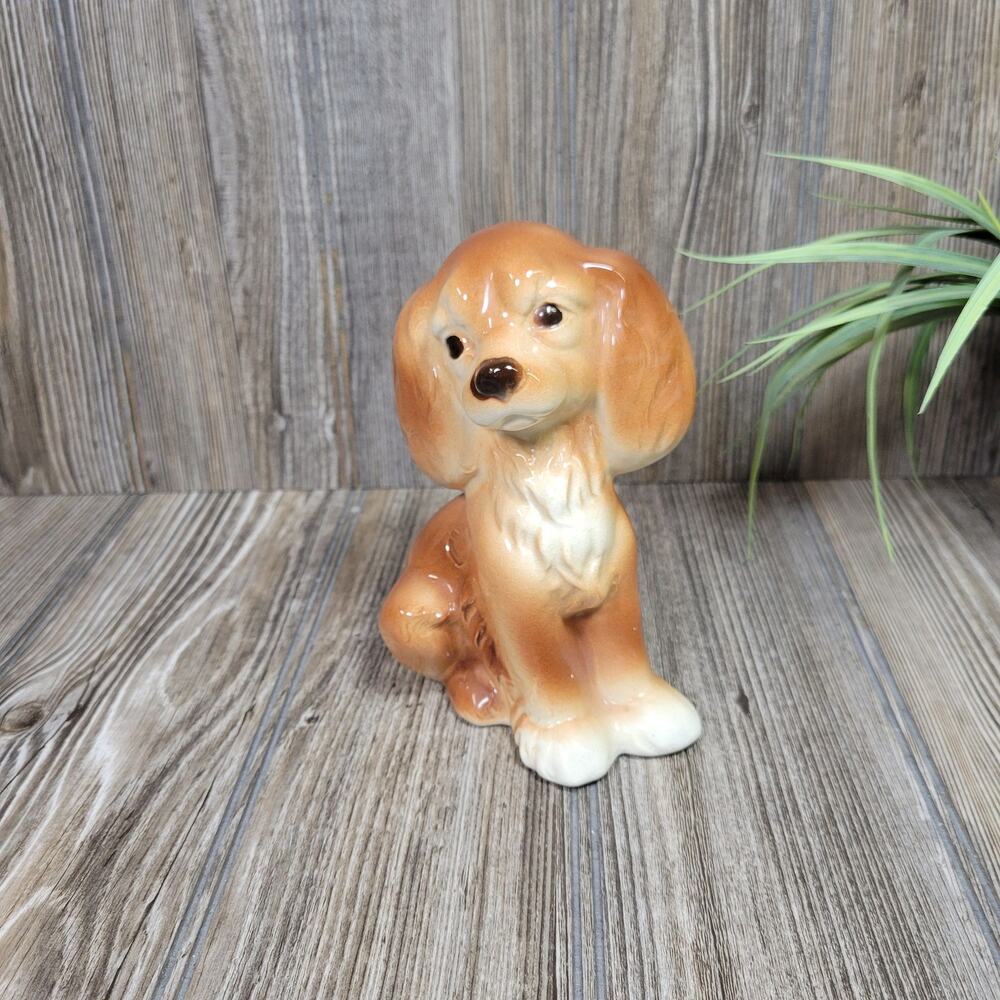 Vintage Cocker Spaniel Sitting Figurine, Royal Copley